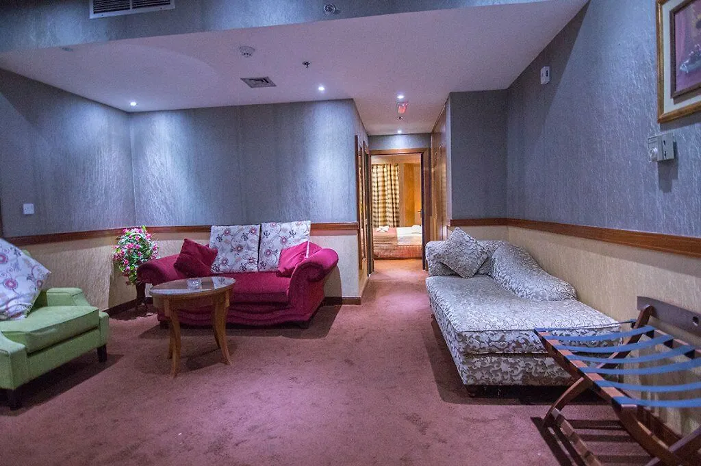 Delmon Palace Hotel Dubai